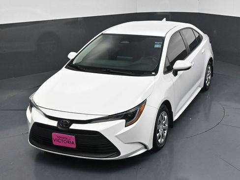Used 2024 Toyota Corolla LE image 14