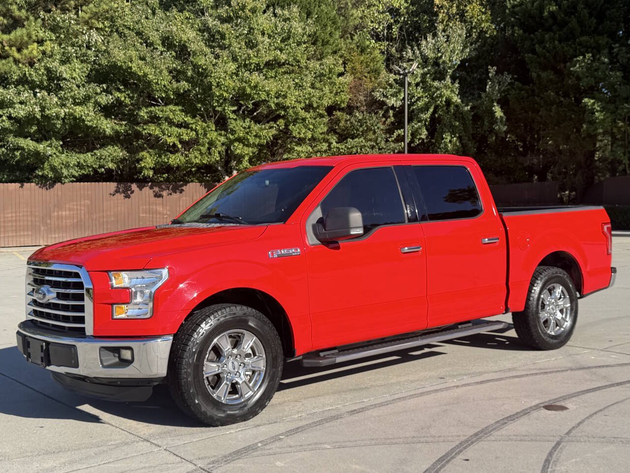 Used 2015 Ford F150 XLT w/ Equipment Group 301A Mid RWD image 1