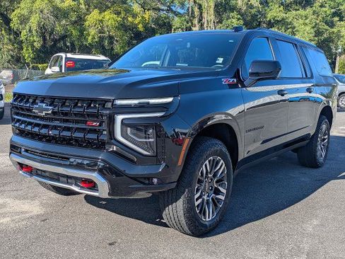 Certified 2025 Chevrolet Suburban Z71 AWD/4WD image 8