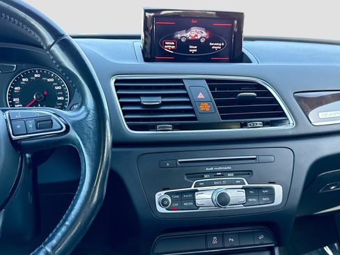 Used 2016 Audi Q3 2.0T Prestige w/ Prestige Package image 28