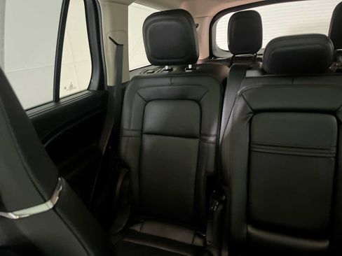 Used 2022 Lincoln Aviator Reserve w/ Equipment Group 201A AWD/4WD image 12