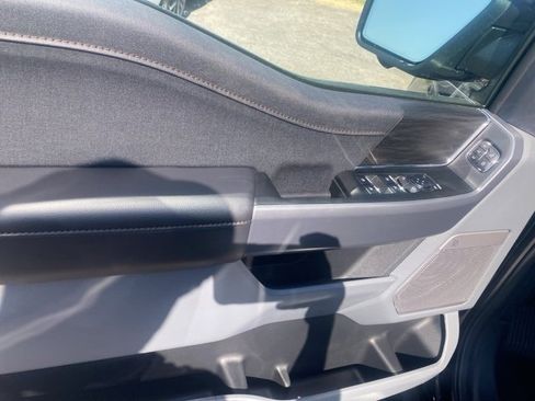 New 2025 Ford F150 Lariat w/ Equipment Group 501A Mid image 17