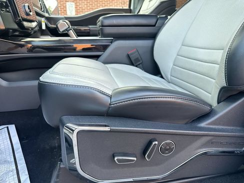 Used 2025 Ford F150 Lightning Platinum AWD/4WD image 14