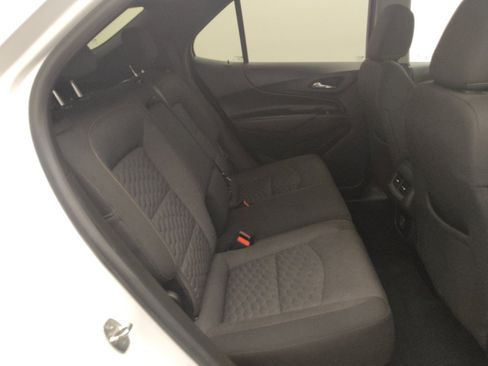 Used 2020 Chevrolet Equinox LT FWD image 19