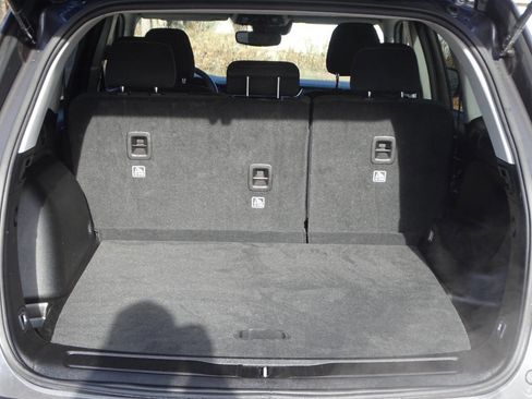 Used 2023 Jeep Grand Cherokee Laredo image 35