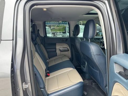 Used 2025 Ford Maverick Lariat w/ 4K Tow Package AWD/4WD image 10