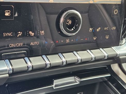New 2026 GMC Yukon XL Denali AWD/4WD image 30