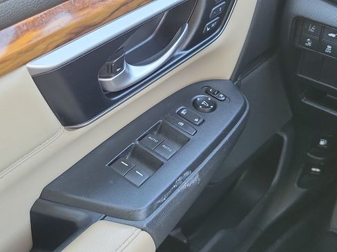 Used 2019 Honda CR-V Touring image 20