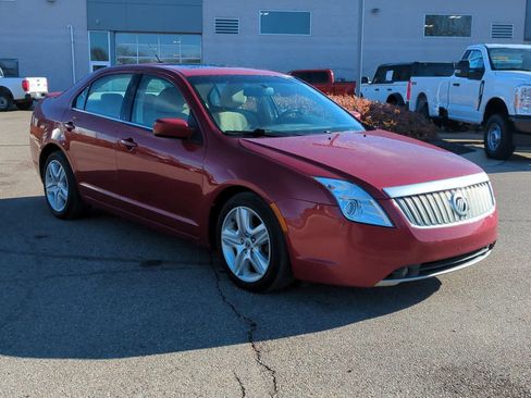 Used 2010 Mercury Milan image 2