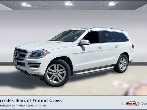 Used 2015 Mercedes-Benz GL 450 4MATIC image 1