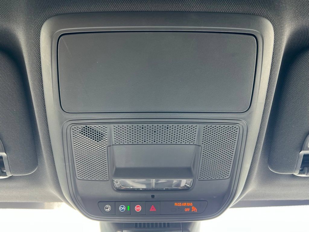 Used 2026 GMC Terrain Elevation FWD image 16