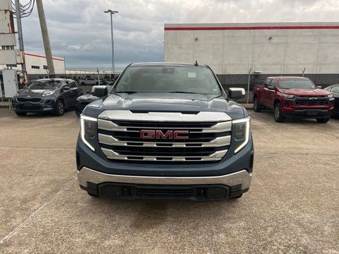 Used 2024 GMC Sierra 1500 SLE AWD/4WD image 2