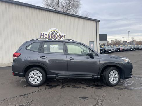 Used 2023 Subaru Forester image 8