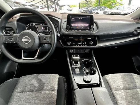 Certified 2022 Nissan Rogue SV AWD/4WD image 15