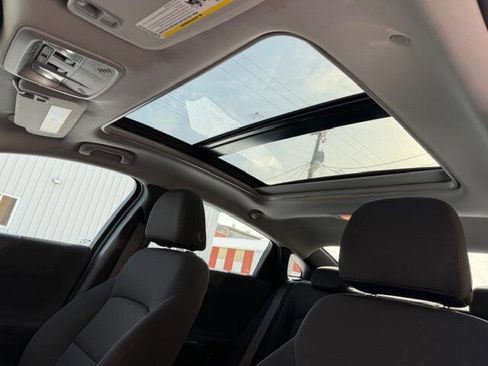 Used 2024 Chevrolet Malibu LT image 10