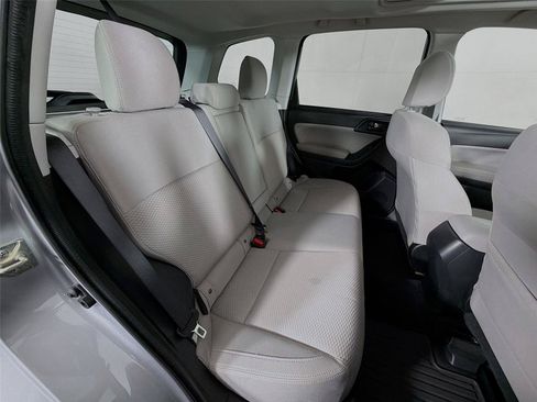 Used 2018 Subaru Forester 2.5i Premium AWD/4WD image 28