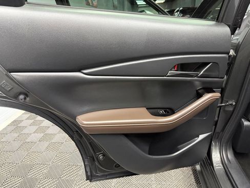 Used 2022 MAZDA CX-30 AWD 2.5 S w/ Premium Package image 42