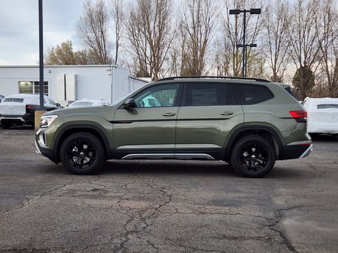New 2026 Volkswagen Atlas Peak Edition AWD/4WD image 3