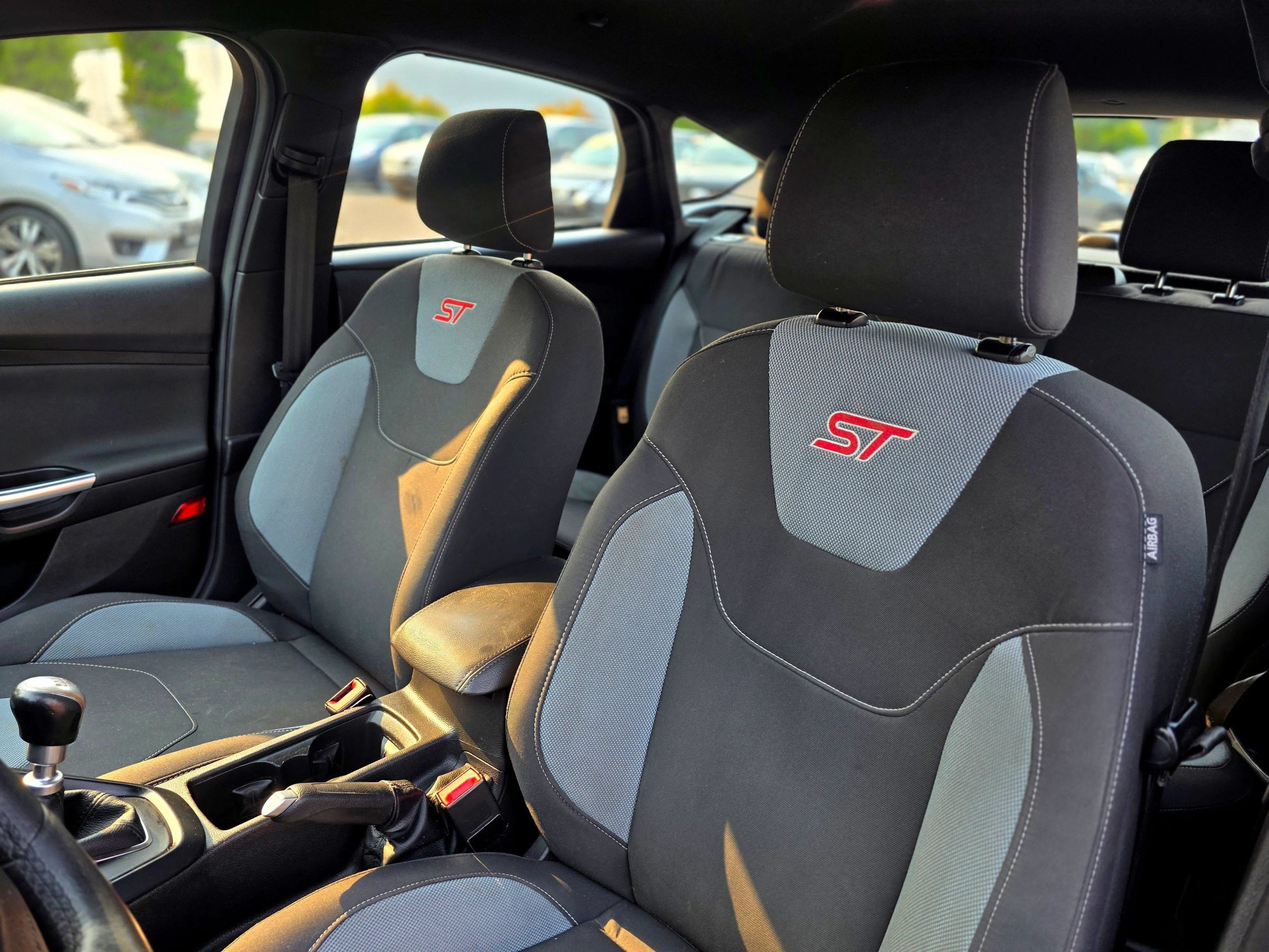 Used 2016 Ford Focus ST FWD image 32