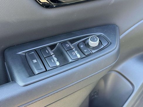 Used 2025 Subaru Forester Limited image 15