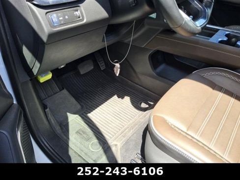 Used 2026 GMC Acadia Denali Ultimate FWD image 10
