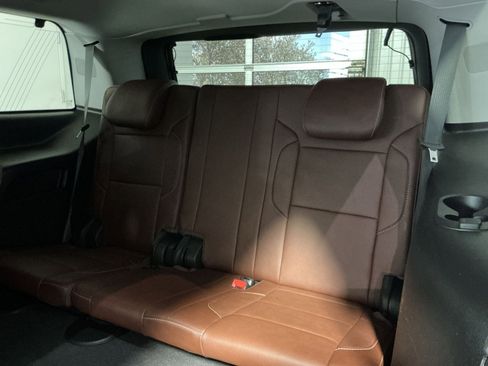 Used 2019 Chevrolet Tahoe Premier w/ Premier Plus Edition image 25