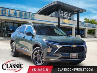 Used 2025 Chevrolet Trax LT w/ Driver Confidence Package 360° Tour