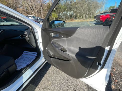 Used 2016 Chevrolet Malibu LS image 26