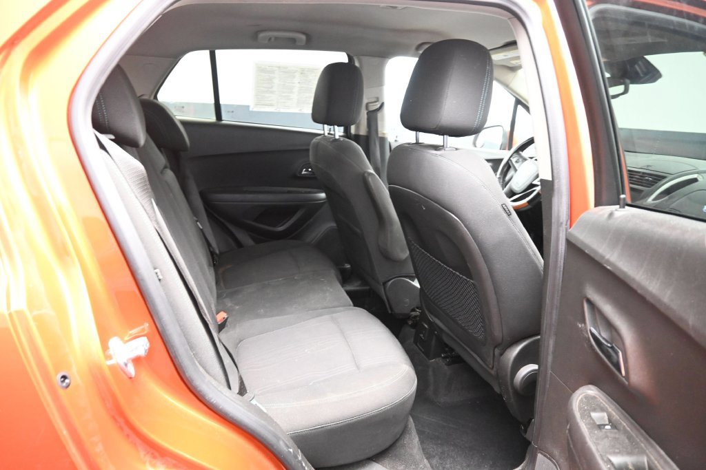 Used 2016 Chevrolet Trax LT FWD image 21