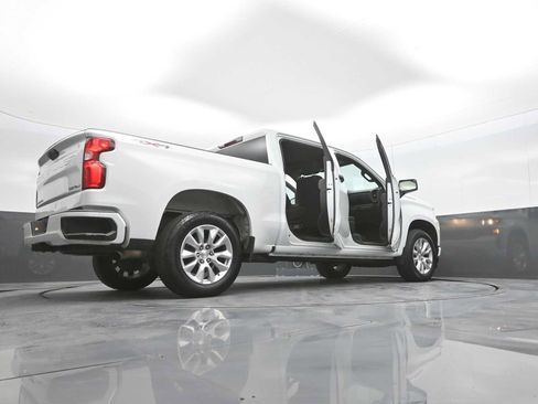 Used 2022 Chevrolet Silverado 1500 Custom AWD/4WD image 41