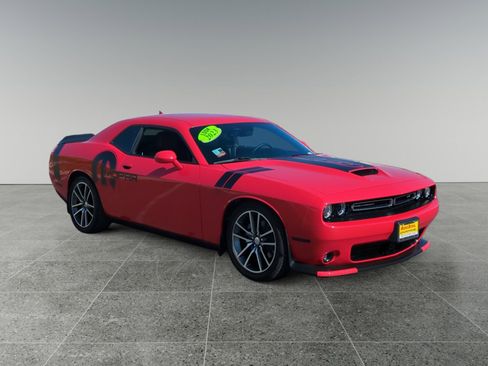 Used 2023 Dodge Challenger GT w/ Plus Package image 7