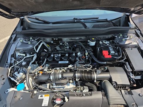 Used 2018 Honda Accord Touring image 41