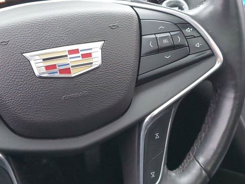 Used 2017 Cadillac XT5 Luxury image 14