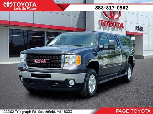 Used 2011 GMC Sierra 2500 SLE w/ SLE Preferred Package AWD/4WD image 1