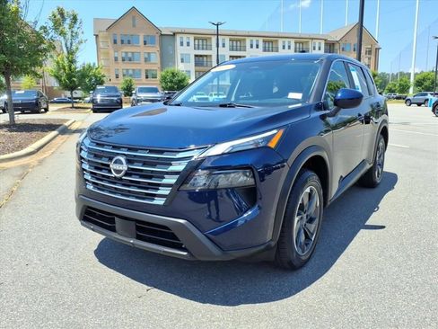 Used 2025 Nissan Rogue SV FWD image 37