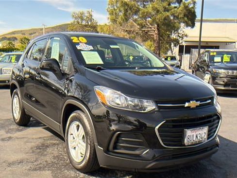 Used 2020 Chevrolet Trax LS FWD image 1