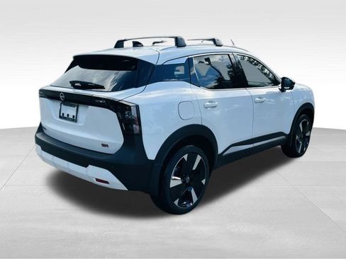 New 2026 Nissan Kicks SR FWD image 8