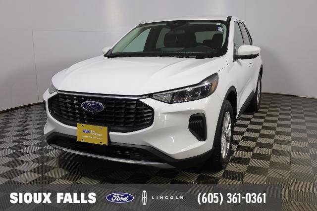 Certified 2023 Ford Escape Active w/ Tech Pack #2 AWD/4WD image 1