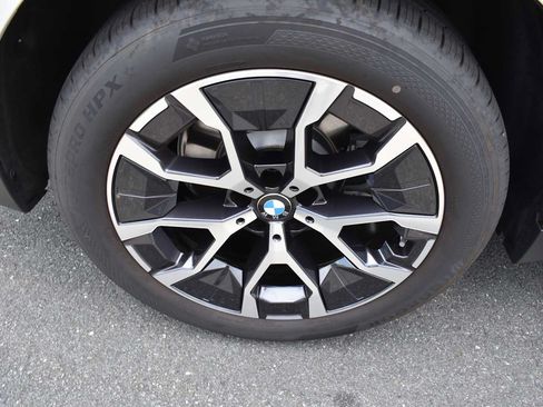 Used 2026 BMW X3 xDrive30i w/ Premium Package AWD/4WD image 11