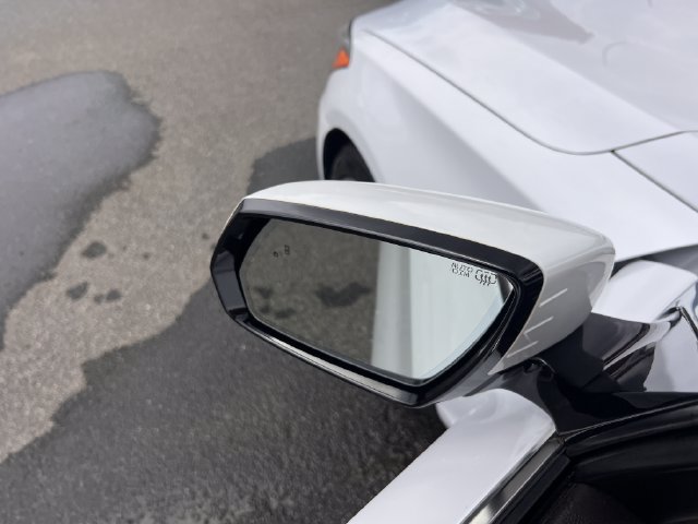 Used 2018 Genesis G80 3.8 RWD image 13