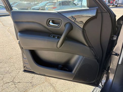 Used 2023 INFINITI QX80 Luxe w/ Cargo Package AWD/4WD image 13