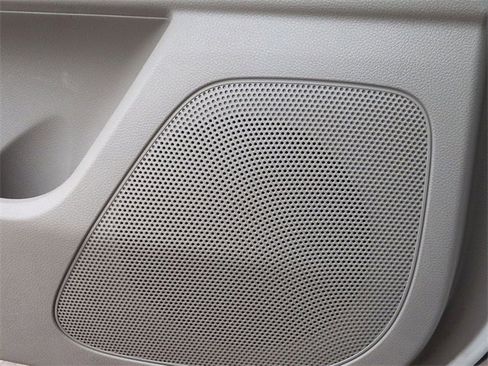 Used 2018 Kia Sportage LX image 16