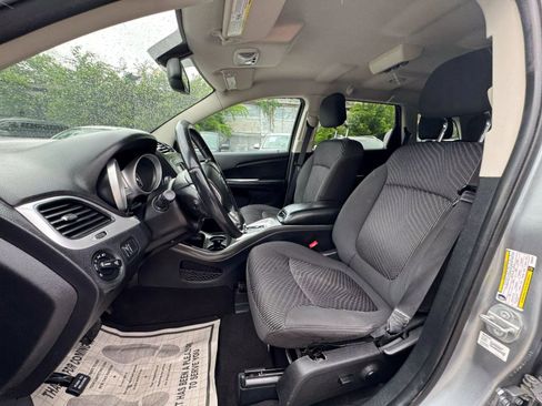 Used 2017 Dodge Journey SXT w/ Premium Group image 18