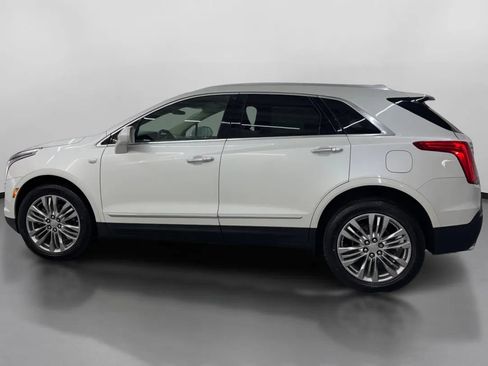 Used 2017 Cadillac XT5 Premium Luxury FWD image 5