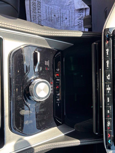 New 2026 Jeep Grand Wagoneer Limited AWD/4WD image 16