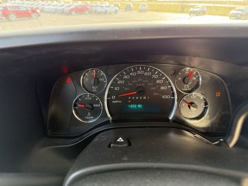 Used 2016 GMC Savana 2500 Extended image 21