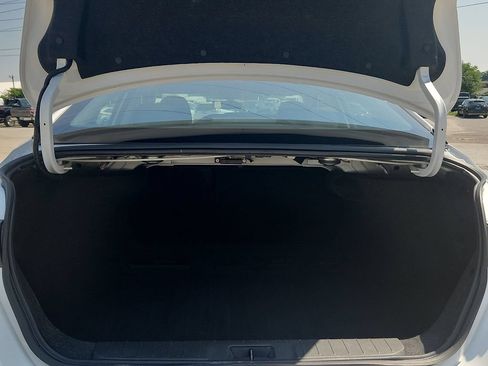 Used 2024 Nissan Sentra SV FWD image 22