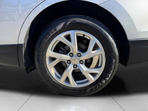 Used 2019 Chevrolet Equinox LT image 54