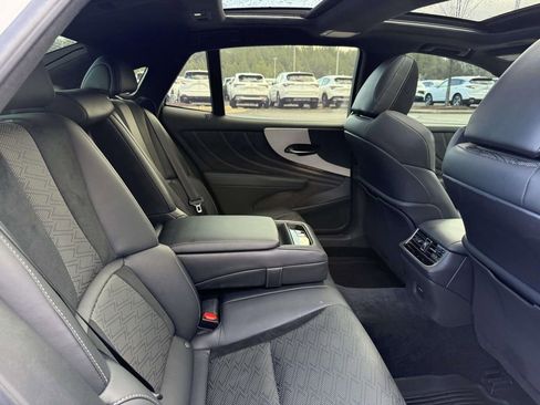 Used 2023 Lexus LS 500 F Sport w/ Cold Weather Package (CK) RWD image 16