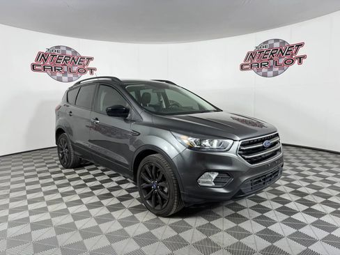 Used 2019 Ford Escape SE FWD image 9
